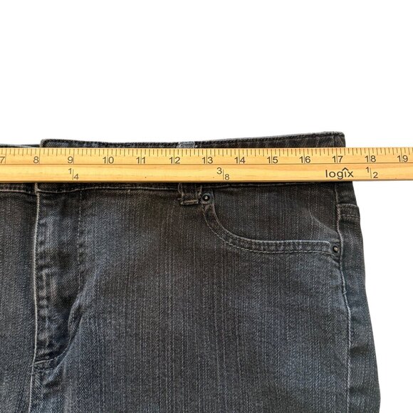 Chicos Platinum Women's Size 2.5 Short (34x28) Slim Leg Black Stretch Denim - Picture 7 of 12